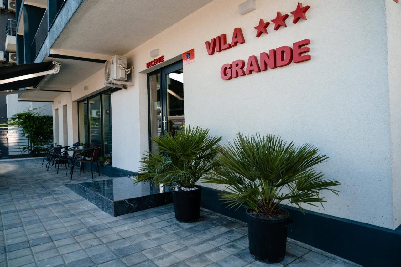 Hotel Vila Grande Mamaia Nord Năvodari Exterior foto